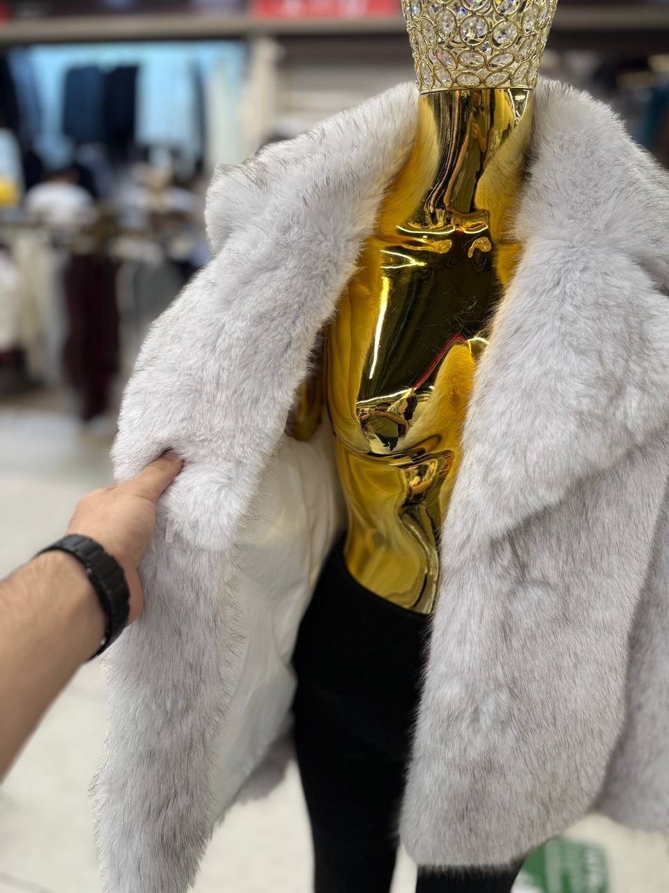 женская шуба,короткие шубы,шуба искусственная,шубы из песца,шуба меховая