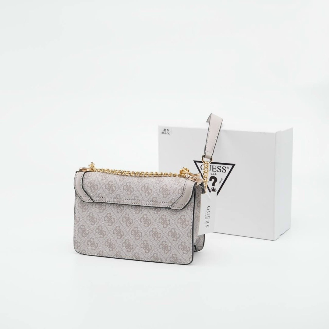 guess сумка,сумка guess женская,сумка через плечо guess,guess сумка на плечо,guess сумка кросс боди