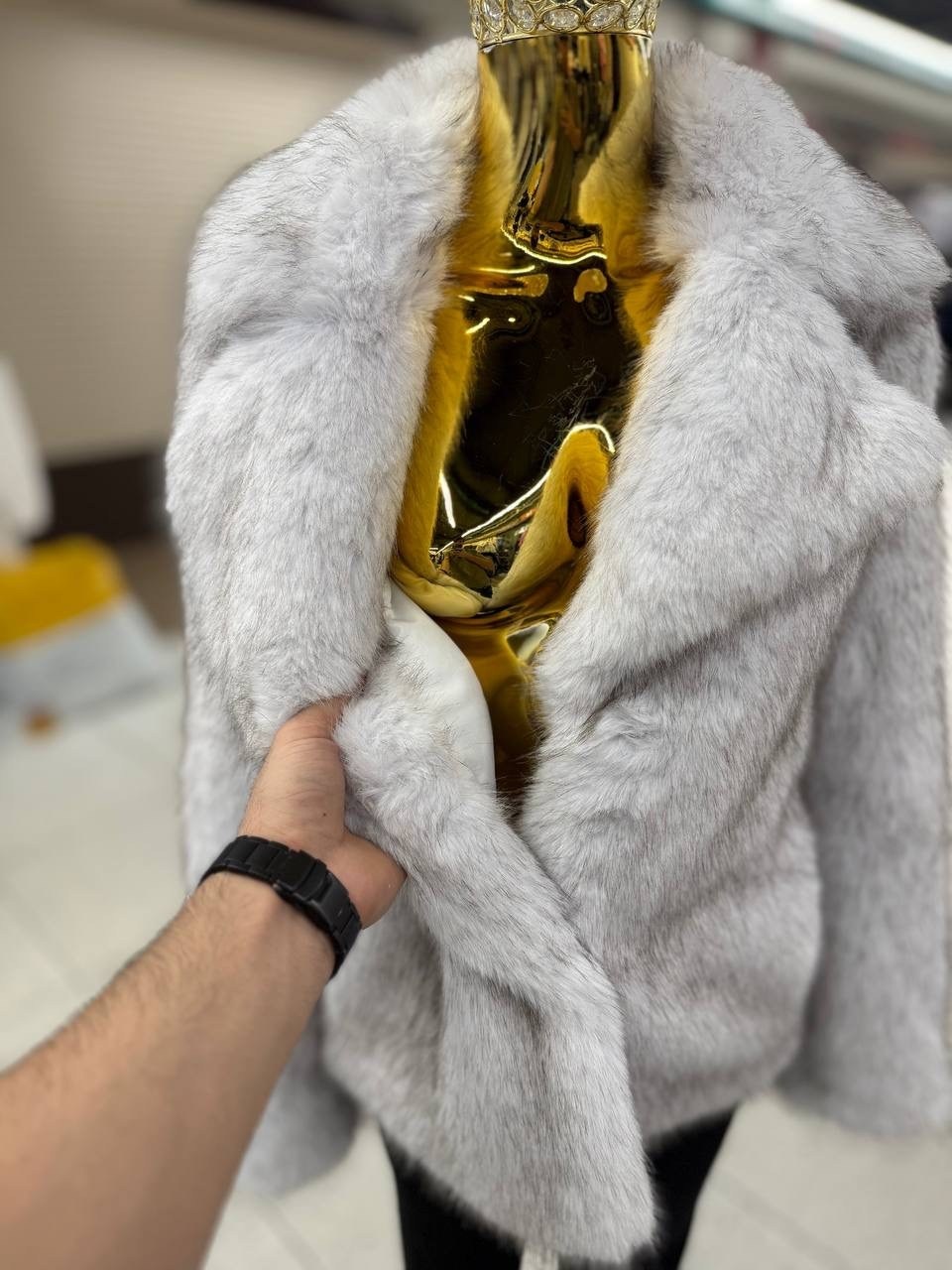 женская шуба,короткие шубы,шуба искусственная,шубы из песца,шуба меховая