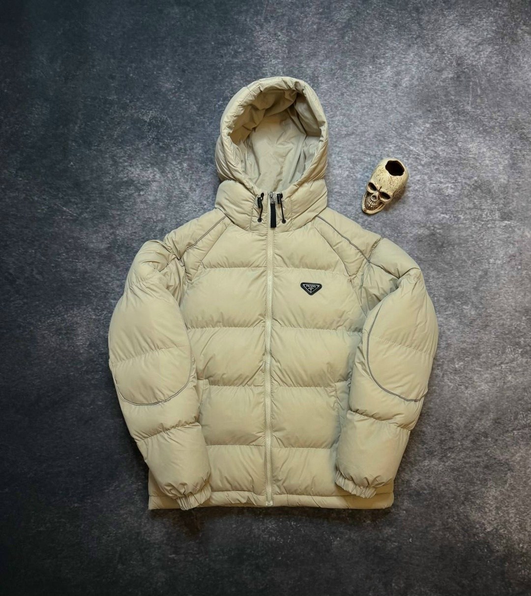 пуховик повседневный,куртка пуховик,пуховик prada,пуховик,двусторонний пуховик
