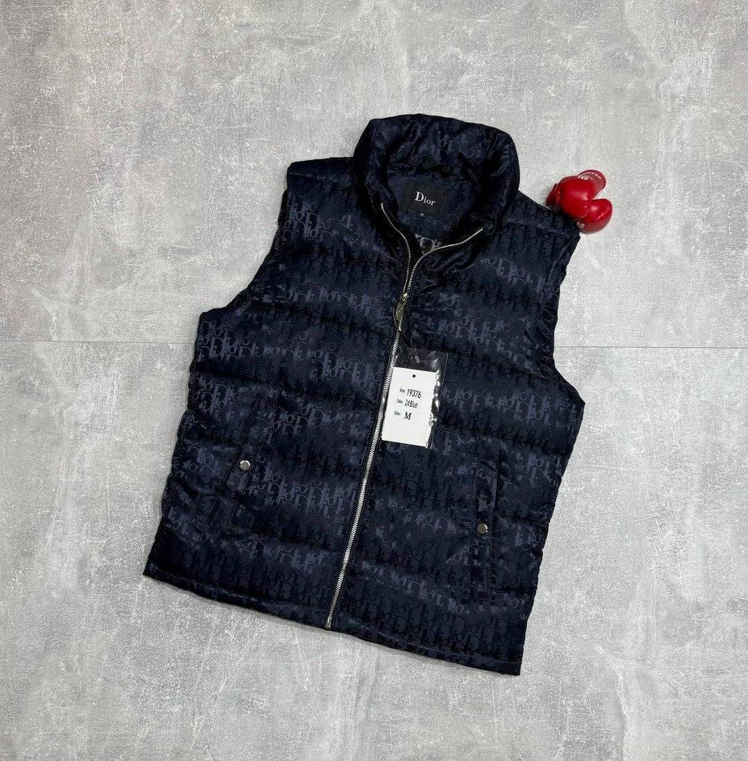жилетка dior,жилет dior,жилетка диор белая,жилет,жилетка