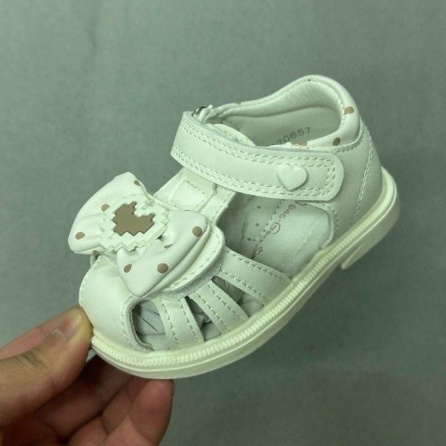 ,детские босоножки,детская ,босоножки сказка для девочки,босоножки для девочек