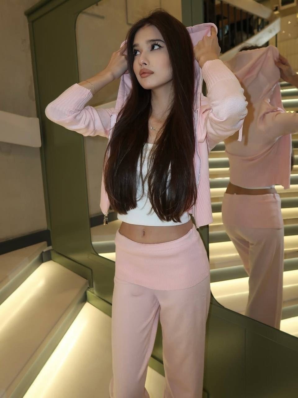 брюнетка девушка,девушка стильная,девушка модная,модели брюнетки,стильные наряды