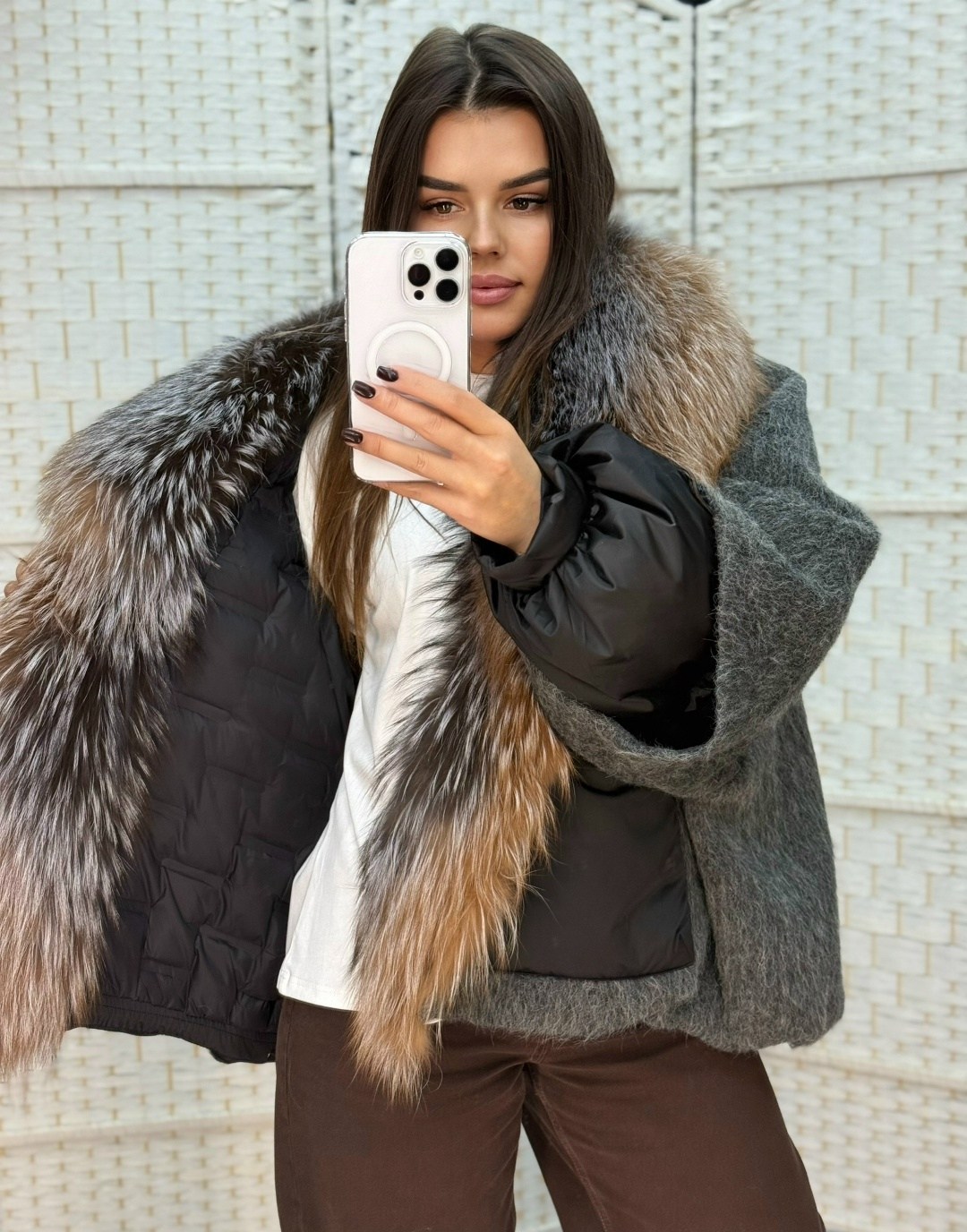 пуховики с мехом,пуховики с натуральным мехом,куртка с мехом,куртка зимняя с чернобуркой,пуховик с мехом чернобурки city furs