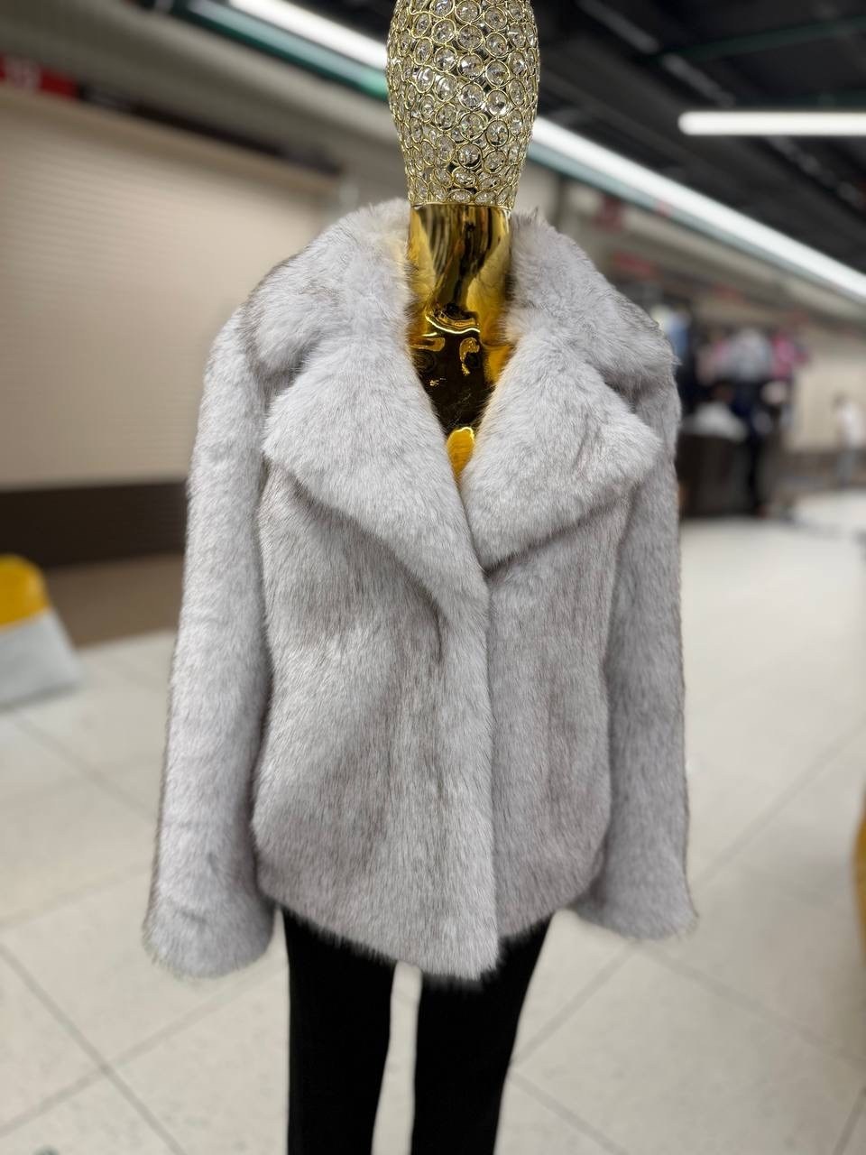 женская шуба,короткие шубы,шуба искусственная,шубы из песца,шуба меховая