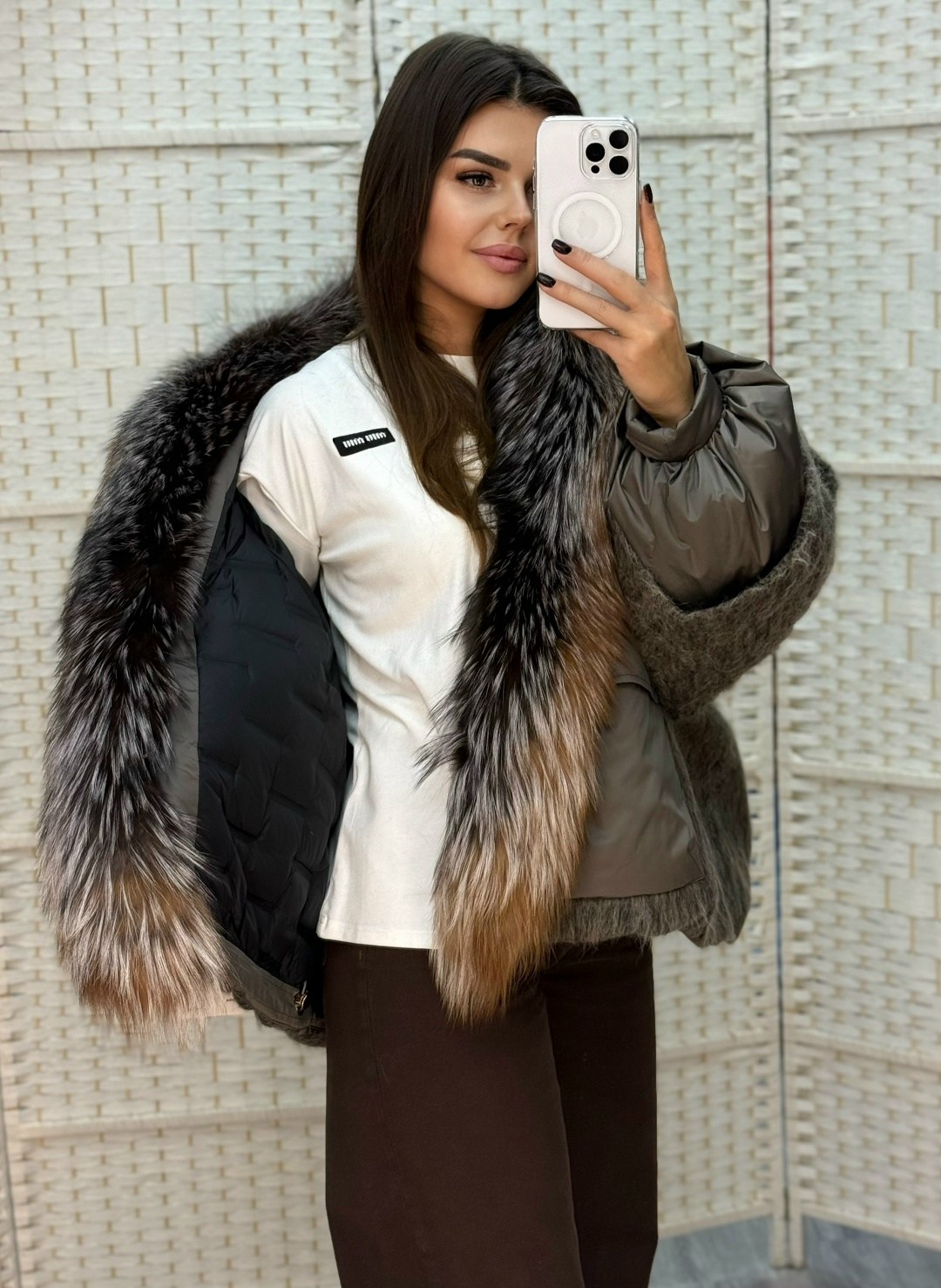 пуховики с мехом,пуховики с натуральным мехом,пуховик женский с натуральным мехом,пуховик женский с мехом,куртка с мехом