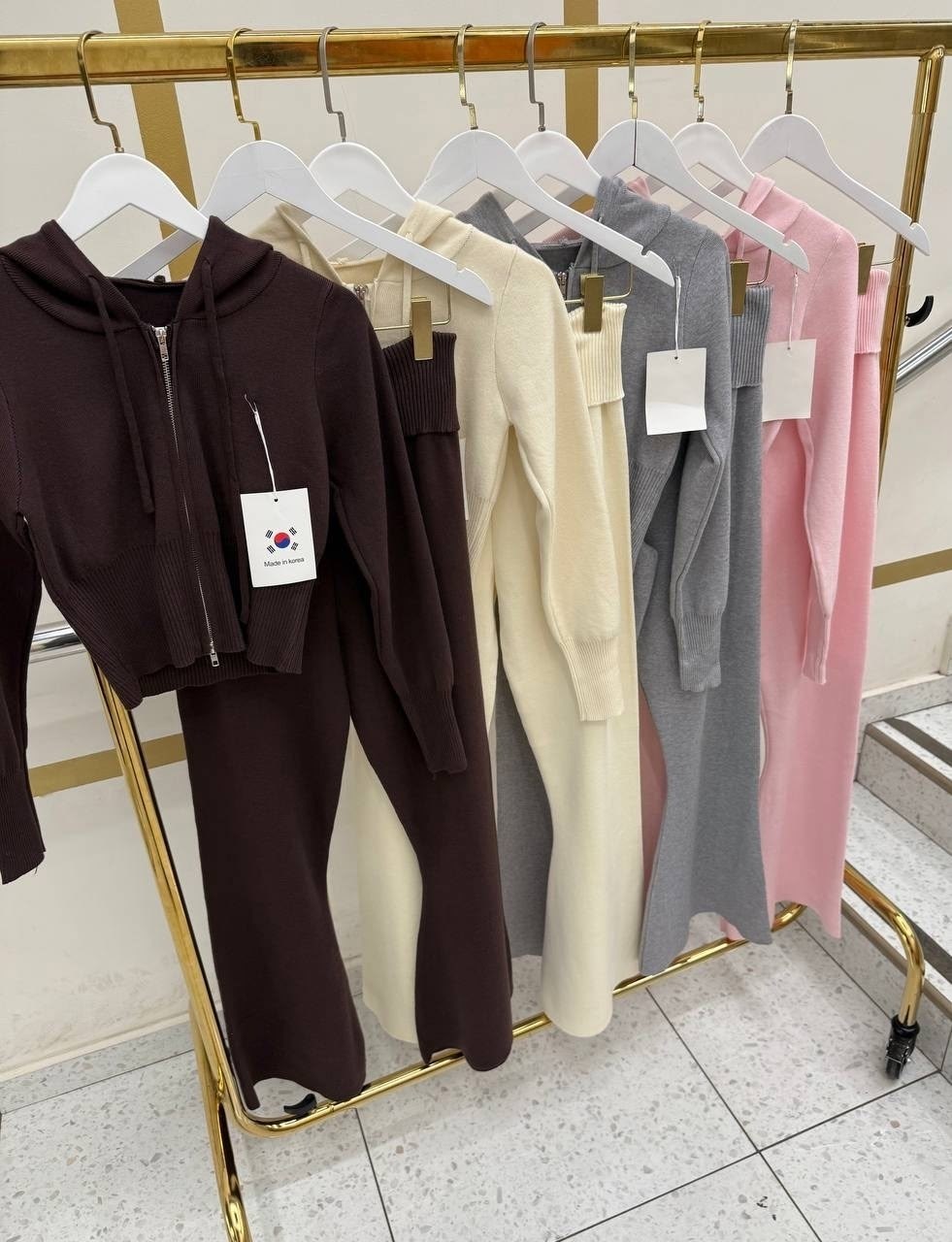 брюнетка девушка,девушка стильная,девушка модная,модели брюнетки,стильные наряды