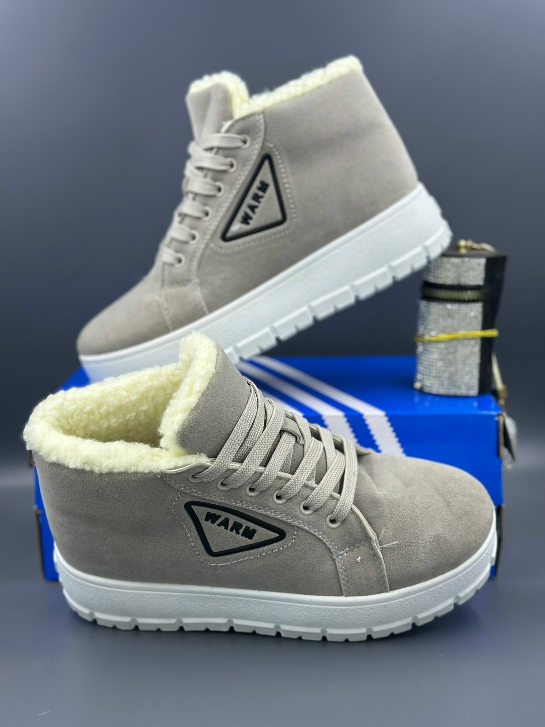 ,ботинки на меху,зимние кроссовки,зимняя женская ,женская