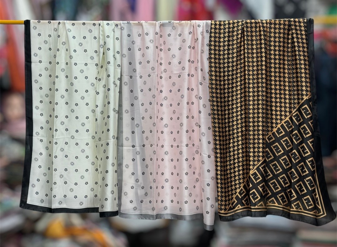 шелковый шарф,шелковый платок,атласный платок,женский шелковый шарф,платки женские