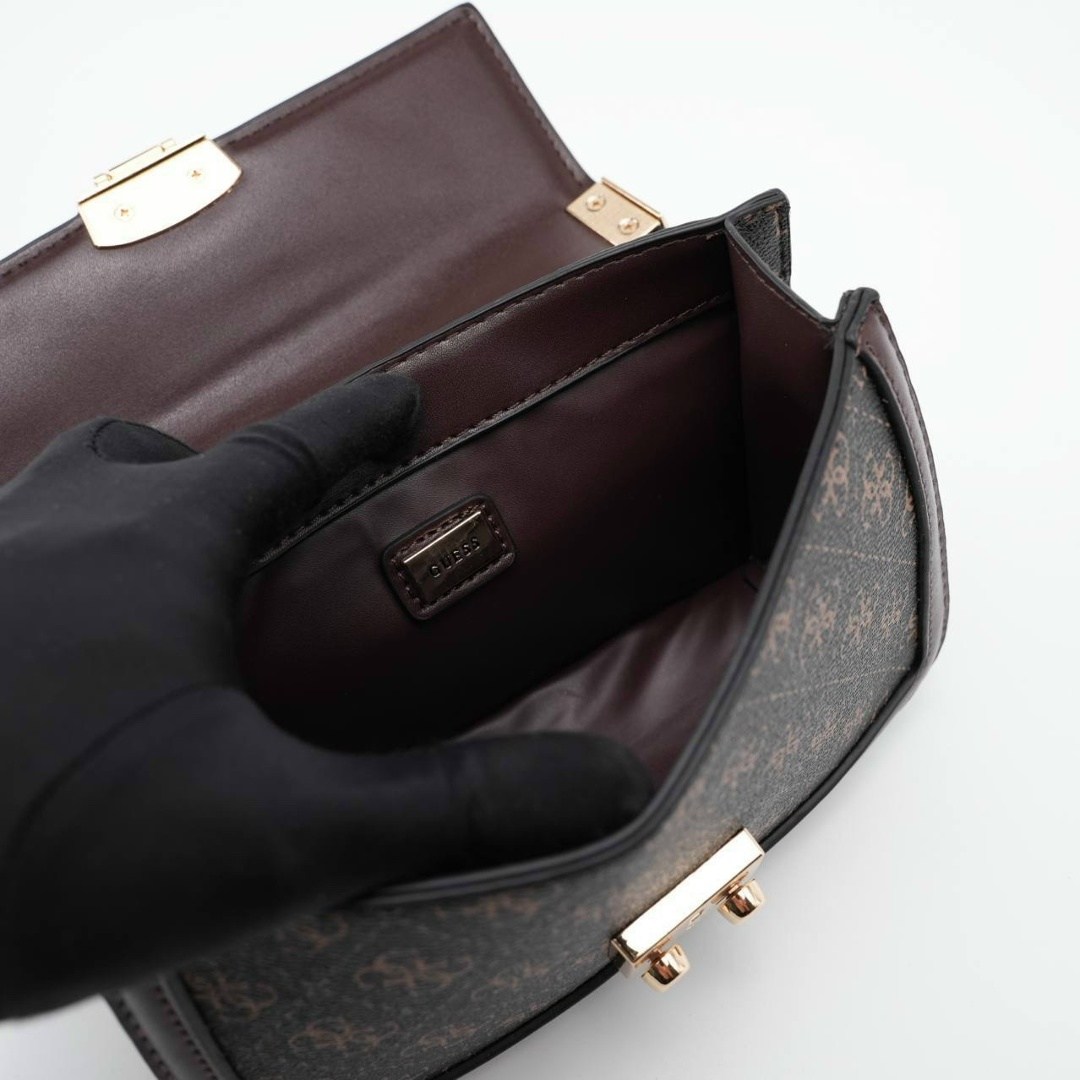 сумка guess женская,cумка guess,guess сумка кросс боди,guess сумка на плечо,сумки через плечо guess сумка