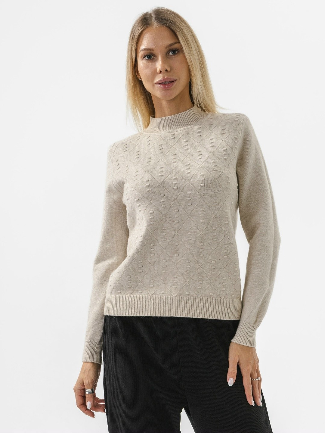 бежевый джемпер,джемпер,вязаный джемпер женский,джемпер молочный,женский джемпер бежевый