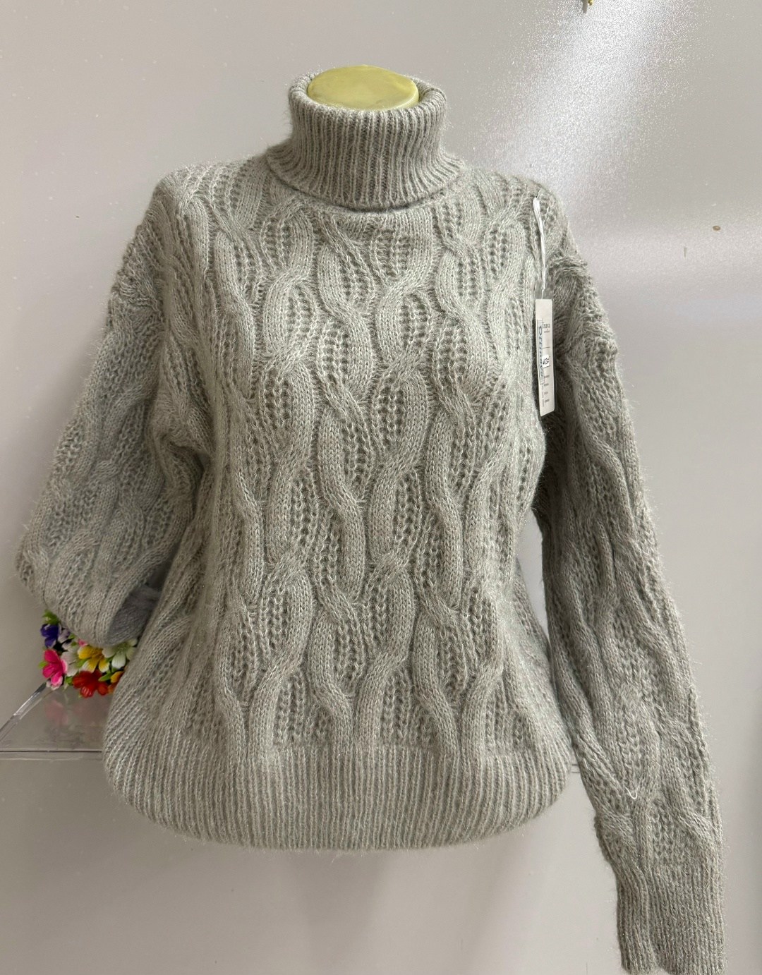 женский свитер,свитера вязаные,женские вязаные свитера,свитер,свитер вязанный