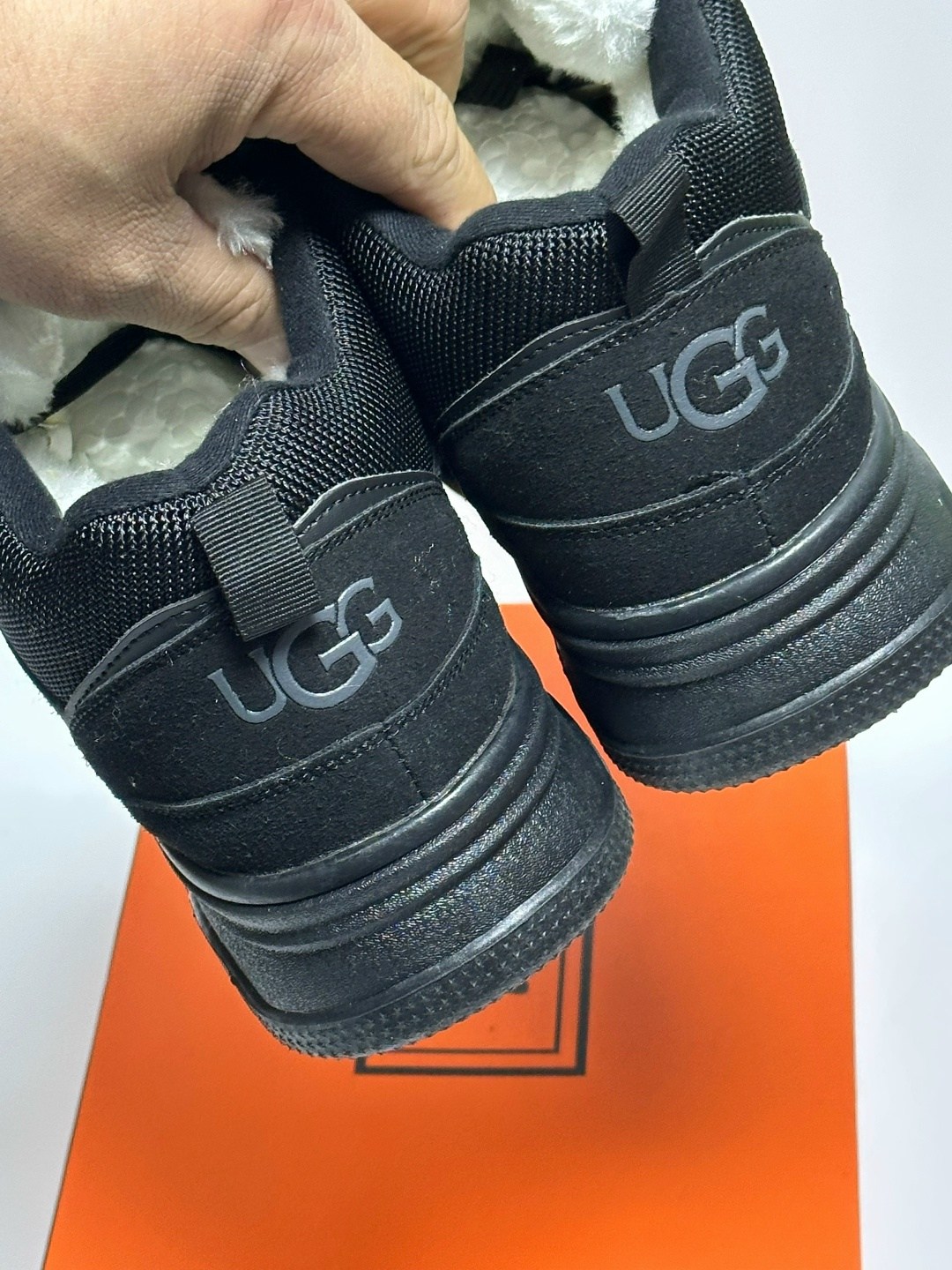 ,женские кроссовки,кроссовки женские зимние,зимние кроссовки,кроссовки модные