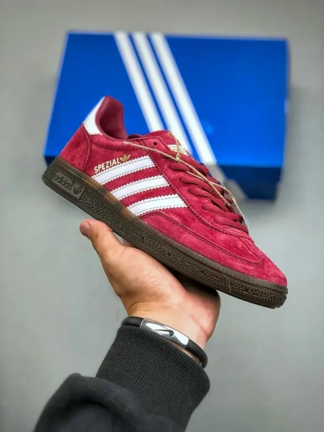 женские кроссовки adidas,кроссовки adidas spezial,,gazelle adidas,кроссовки adidas