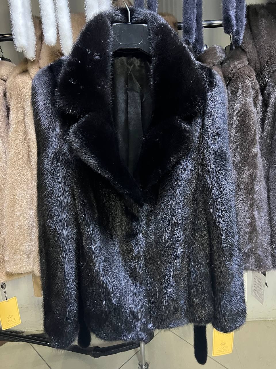 шубы норковые,шуба норковая женская,норковая шуба автоледи,шуба норка,норковая шуба с английским воротником