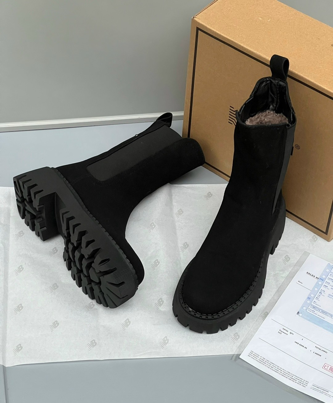 женские ботинки,, женская,полусапоги,замшевые ботинки