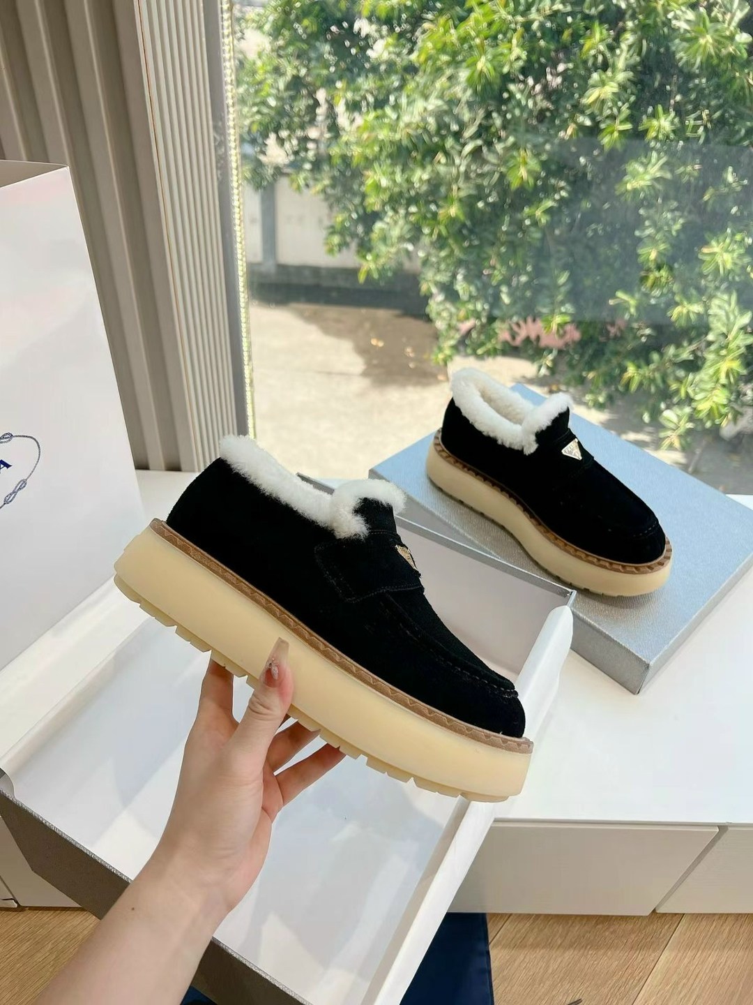 ,меховые лоферы,ботинки с мехом,лоферы на меху,женские меховые