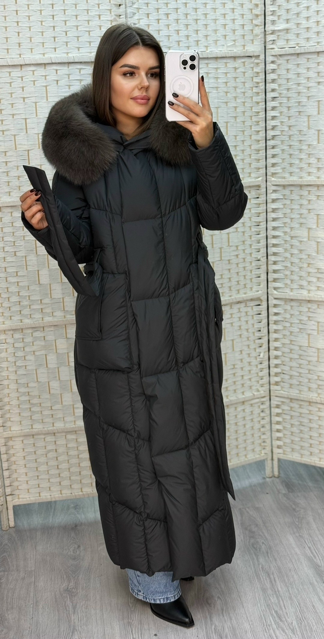 стильные пуховики,пуховик длинный,пуховики с мехом,пуховик женский,пуховик черный