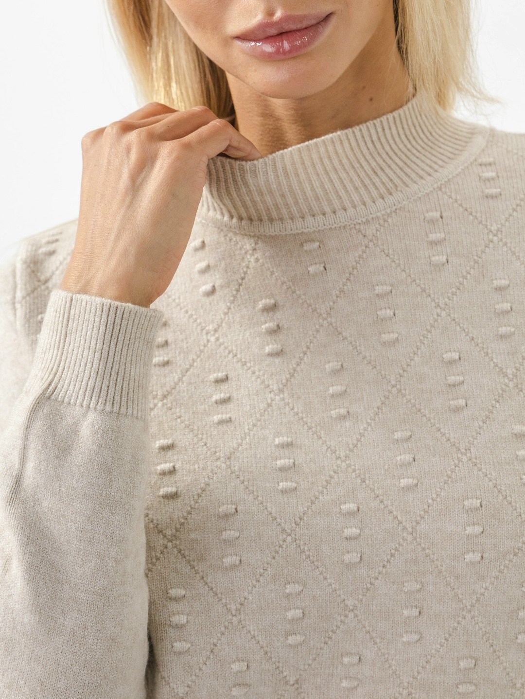 бежевый джемпер,джемпер,вязаный джемпер женский,джемпер молочный,женский джемпер бежевый