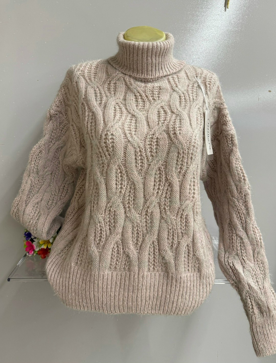 женский свитер,свитера вязаные,женские вязаные свитера,свитер,свитер вязанный