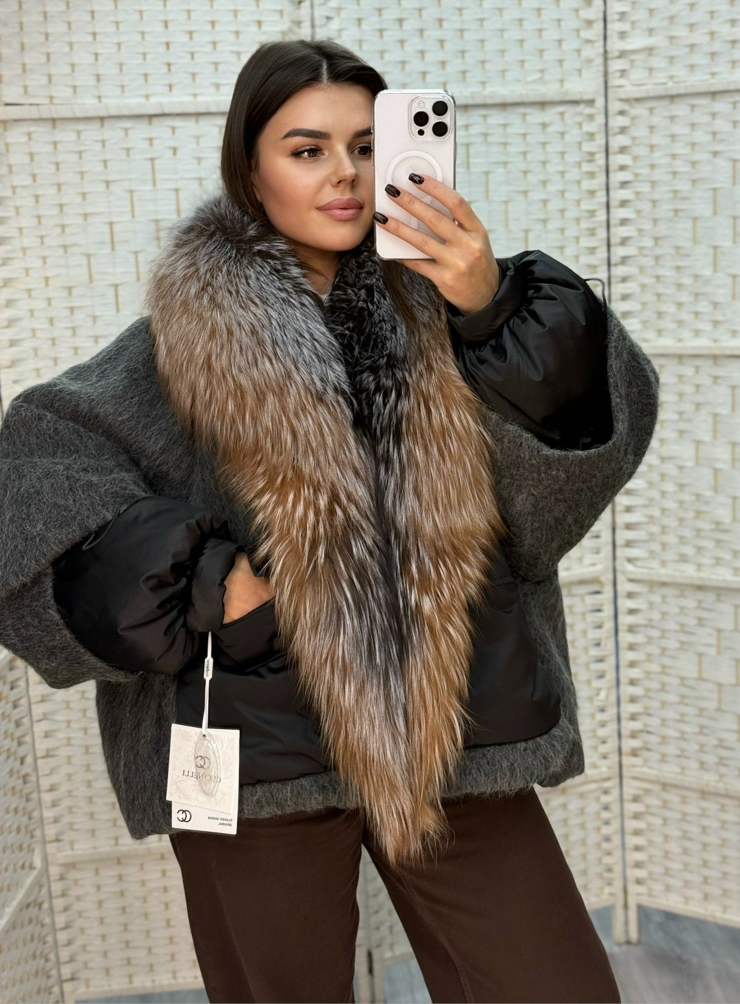 пуховики с мехом,пуховики с натуральным мехом,куртка с мехом,куртка зимняя с чернобуркой,пуховик с мехом чернобурки city furs