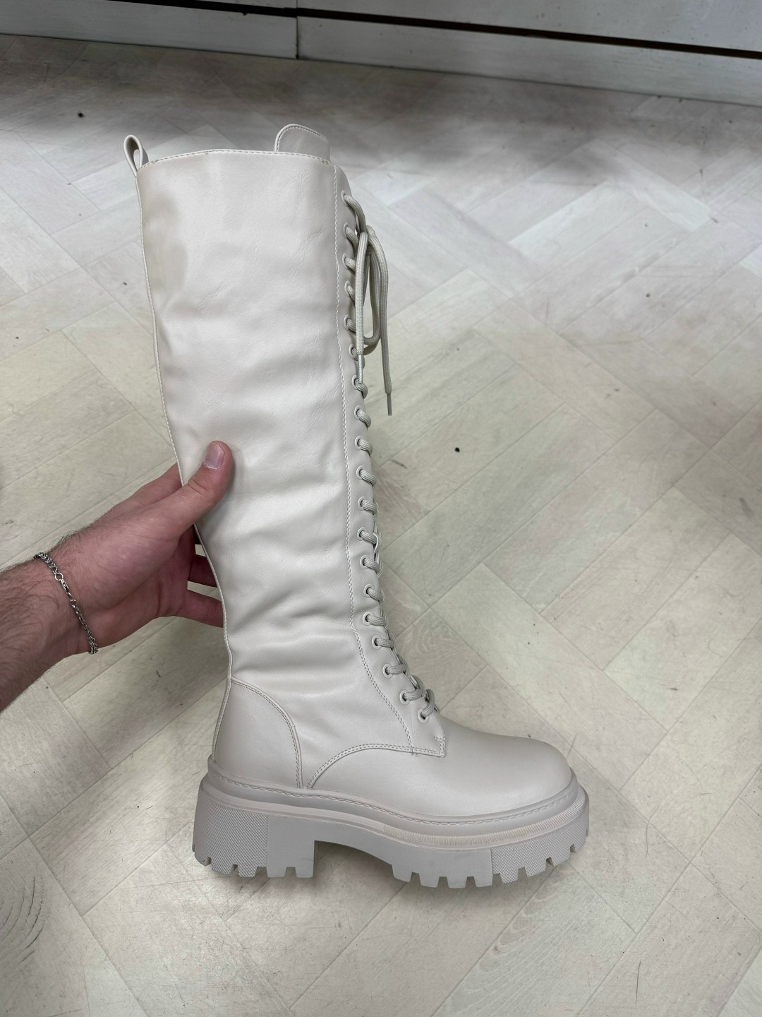 ,высокие сапоги женские,сапоги зимние женские,сапог женский,сапоги со шнуровкой