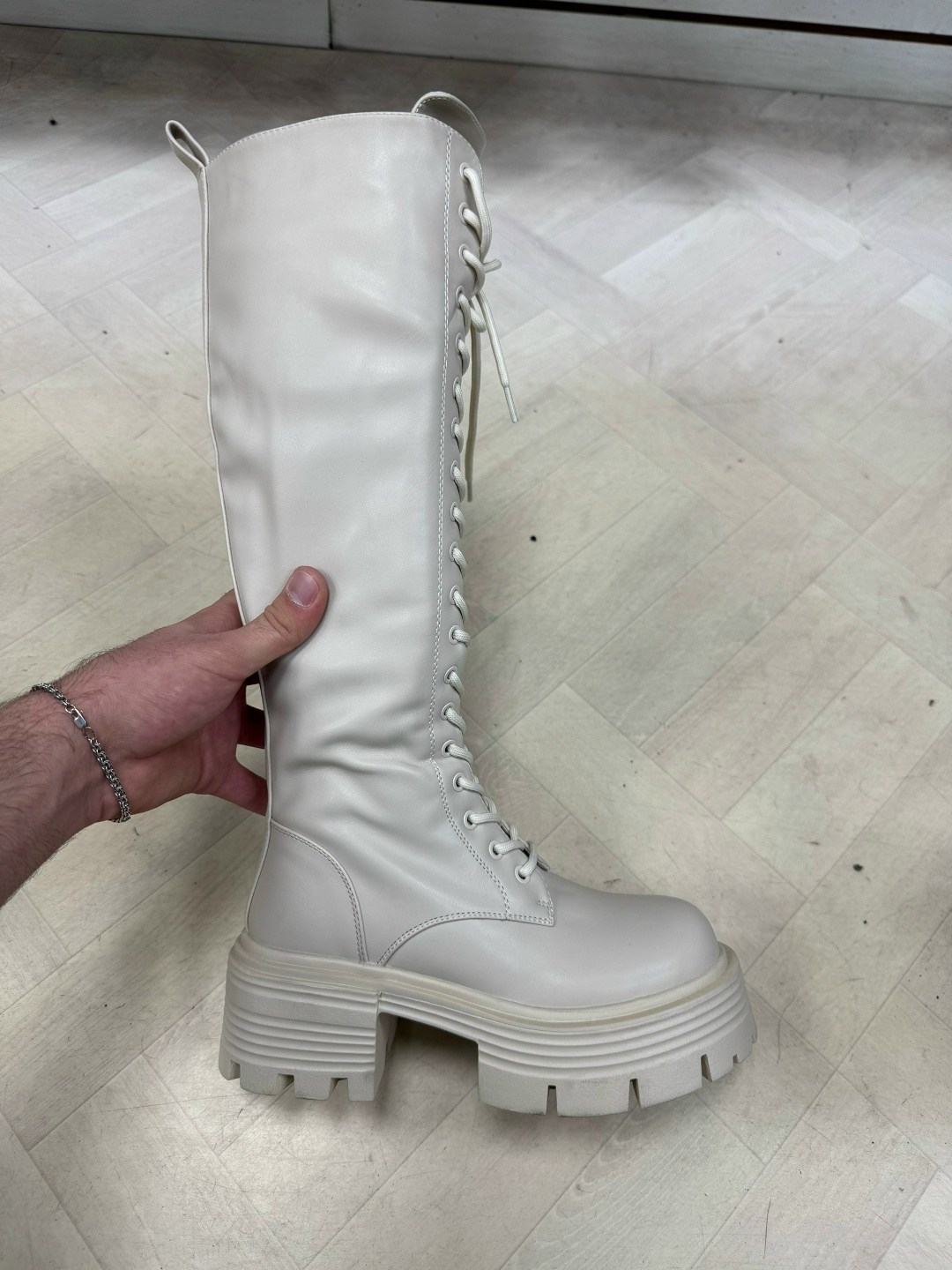 ,высокие сапоги женские,сапоги зимние женские,сапог женский,сапоги со шнуровкой