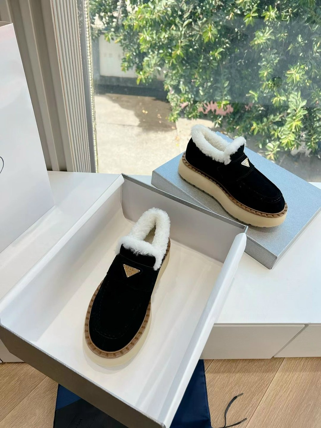 ,меховые лоферы,ботинки с мехом,лоферы на меху,женские меховые