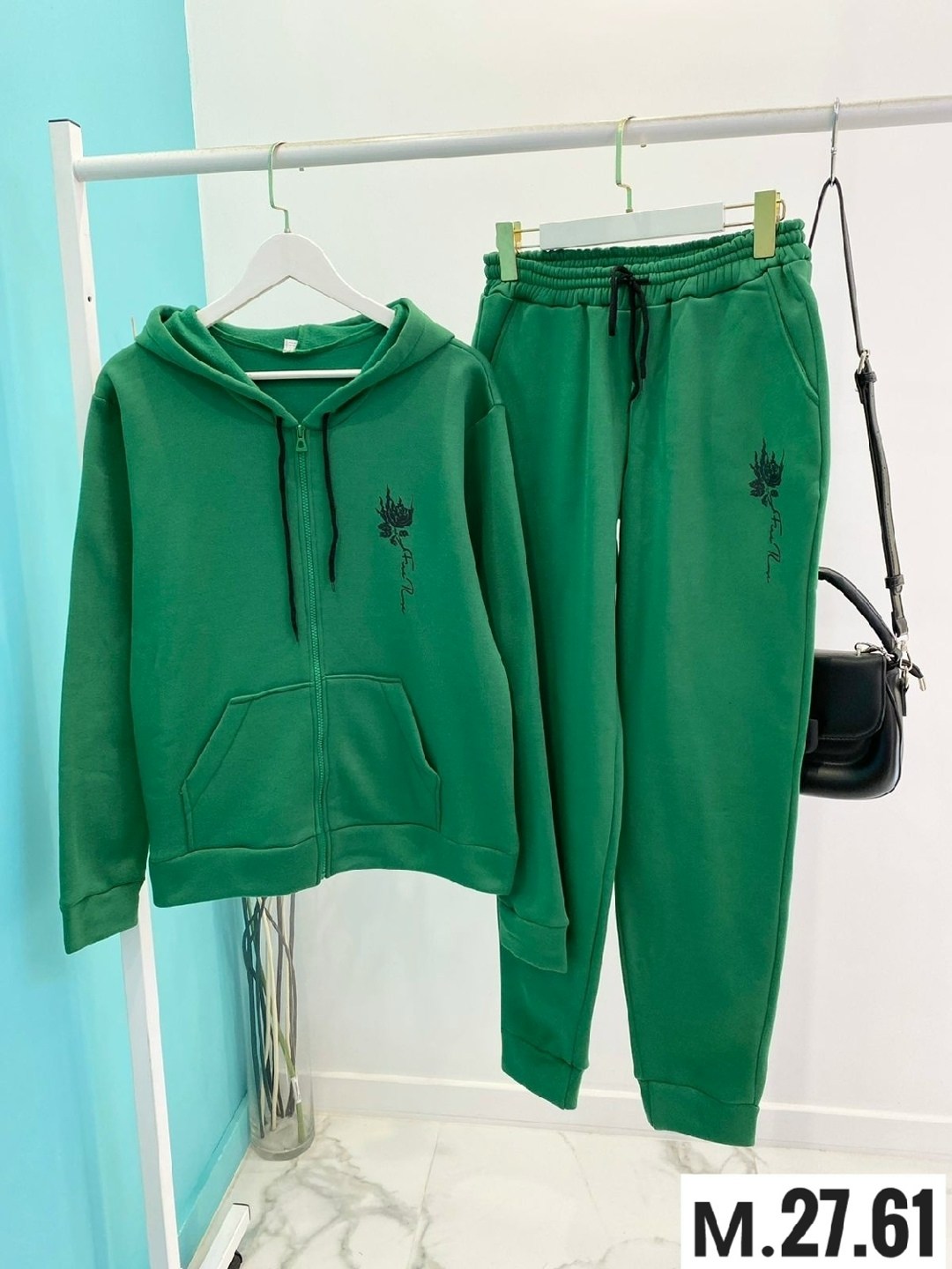 костюм женский на флисе,костюм на флисе,спортивные костюмы на флисе,женские спортивные костюмы,спортивные костюм