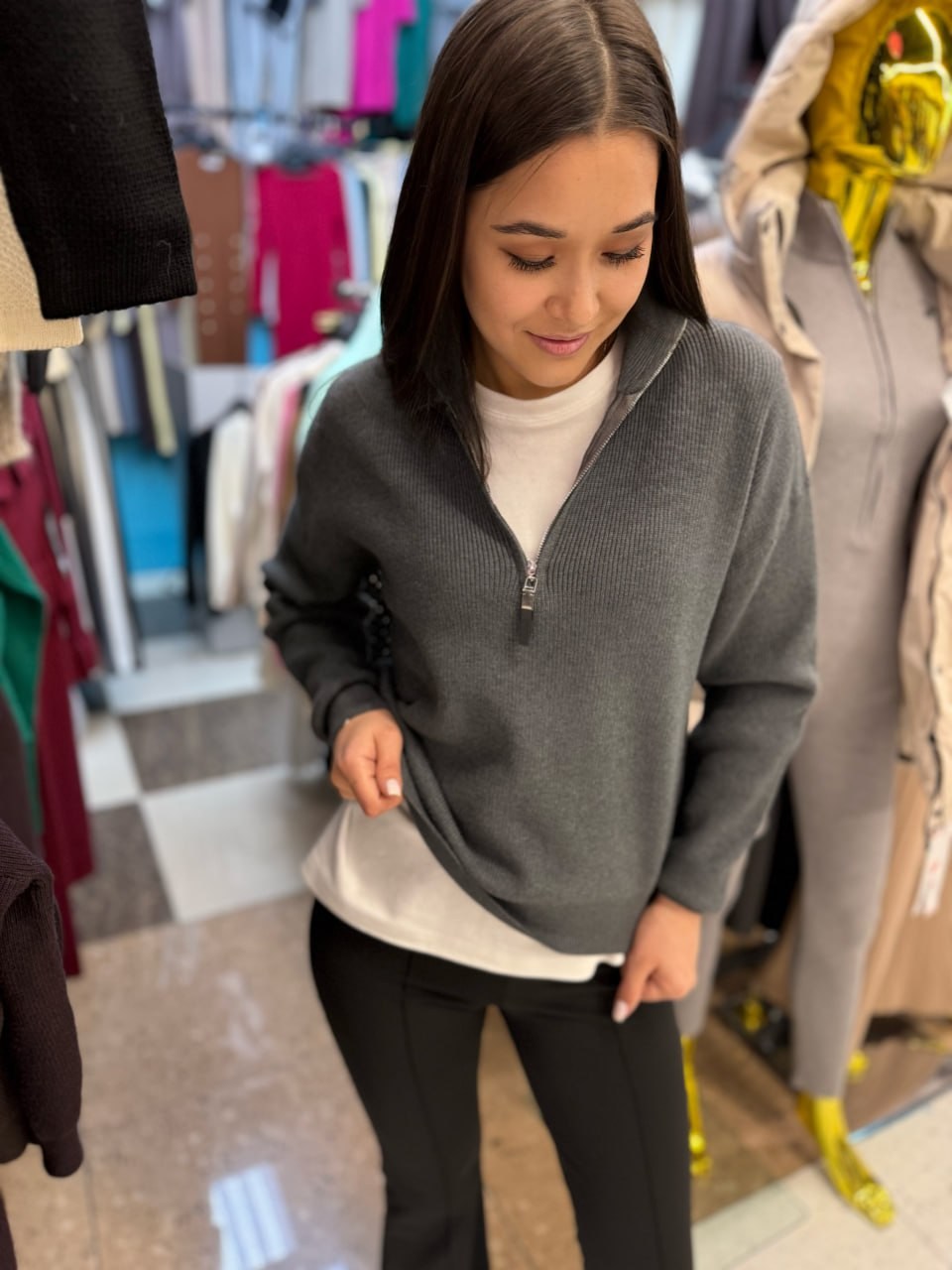 свитер оверсайз вязаный с горлом на молнии,свитер укороченный оверсайз с горлом на молнии,свитер оверсайз с горлом на молнии,свитер вязаный оверсайз теплый с горлом и молнией,свитер с замком