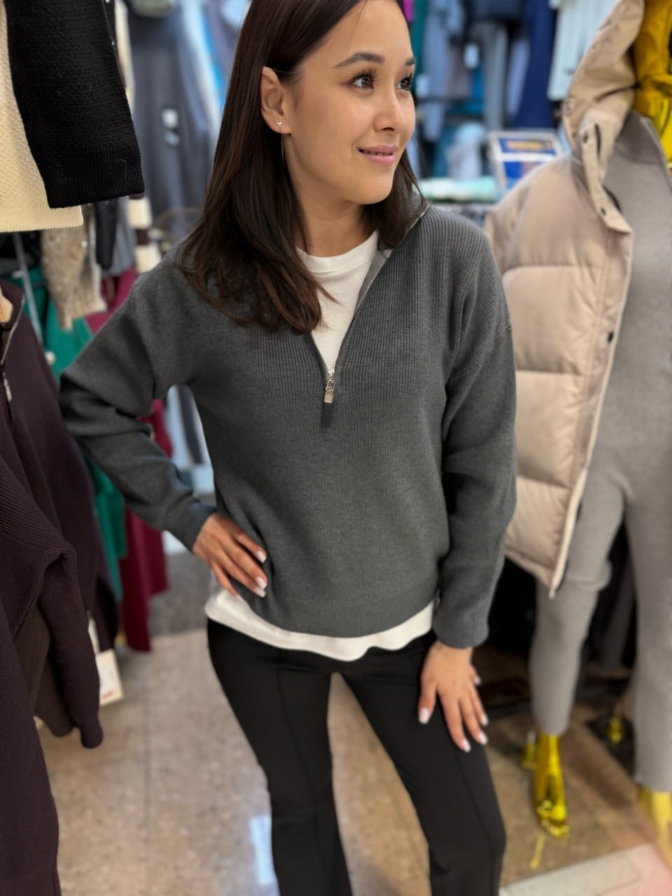 свитер оверсайз вязаный с горлом на молнии,свитер укороченный оверсайз с горлом на молнии,свитер оверсайз с горлом на молнии,свитер вязаный оверсайз теплый с горлом и молнией,свитер с замком