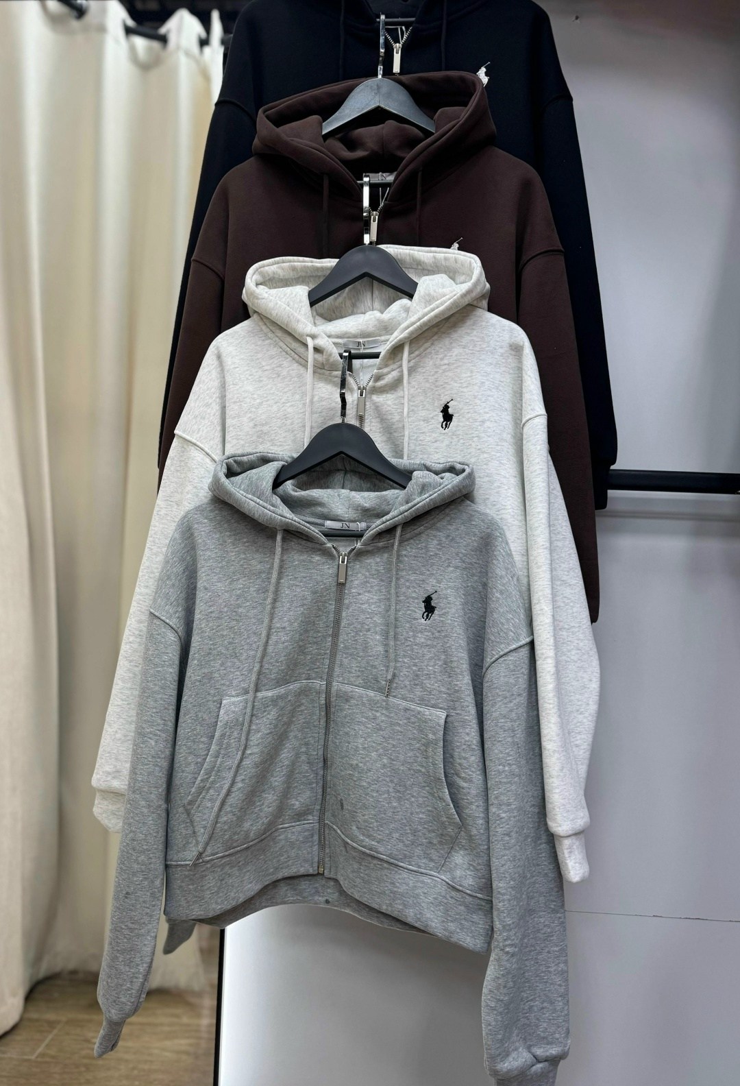 спортивные костюм,женские спортивные костюмы,толстовки женская,толстовки худи,толстовка с капюшоном