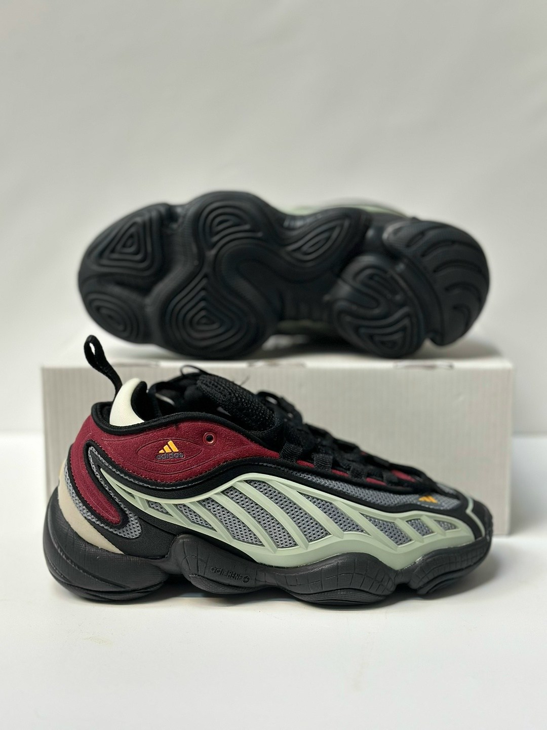 кроссовки adidas,кроссовки adidas yeezy 500,мужские кроссовки adidas,кроссовки adidas yeezy,кроссовки adidas adidas