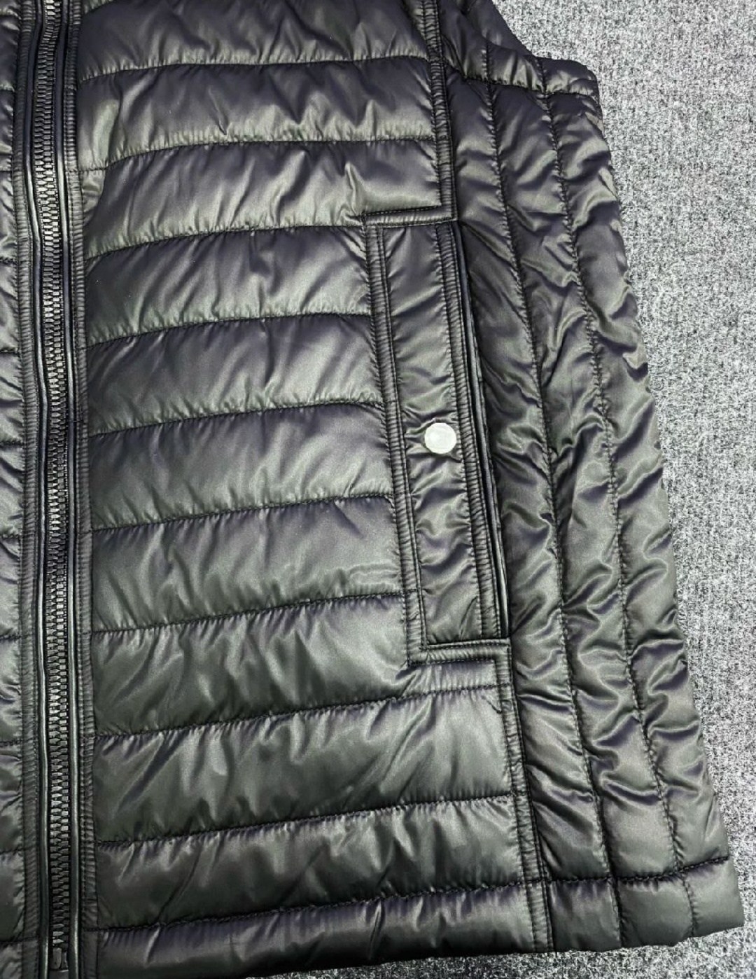 жилетка хуго босс,жилетка армани мужская,жилетка moncler мужская,жилетка безрукавка мужская,жилетка