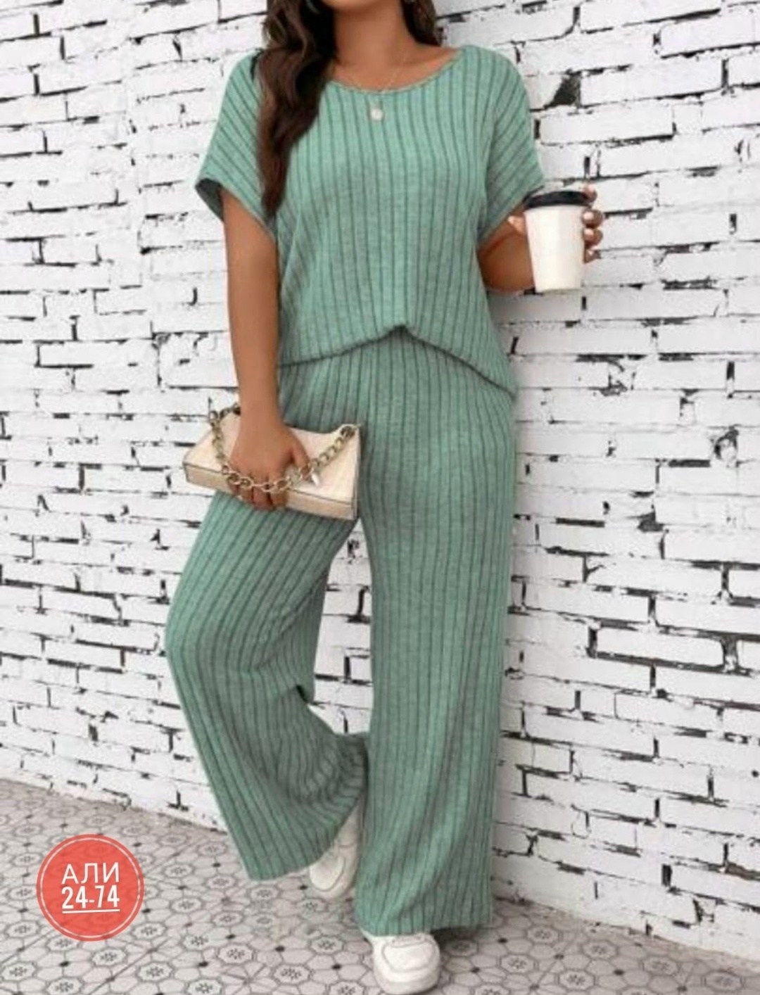 трикотажные костюмы женские,женский вязаный костюм,вязаные костюмы,костюм трикотажный,повседневный костюм