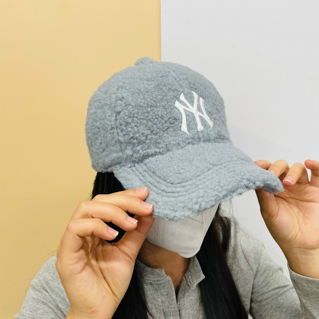 женская бейсболка,бейсболка для женщин,стильная бейсболка,теплая бейсболка,кепка