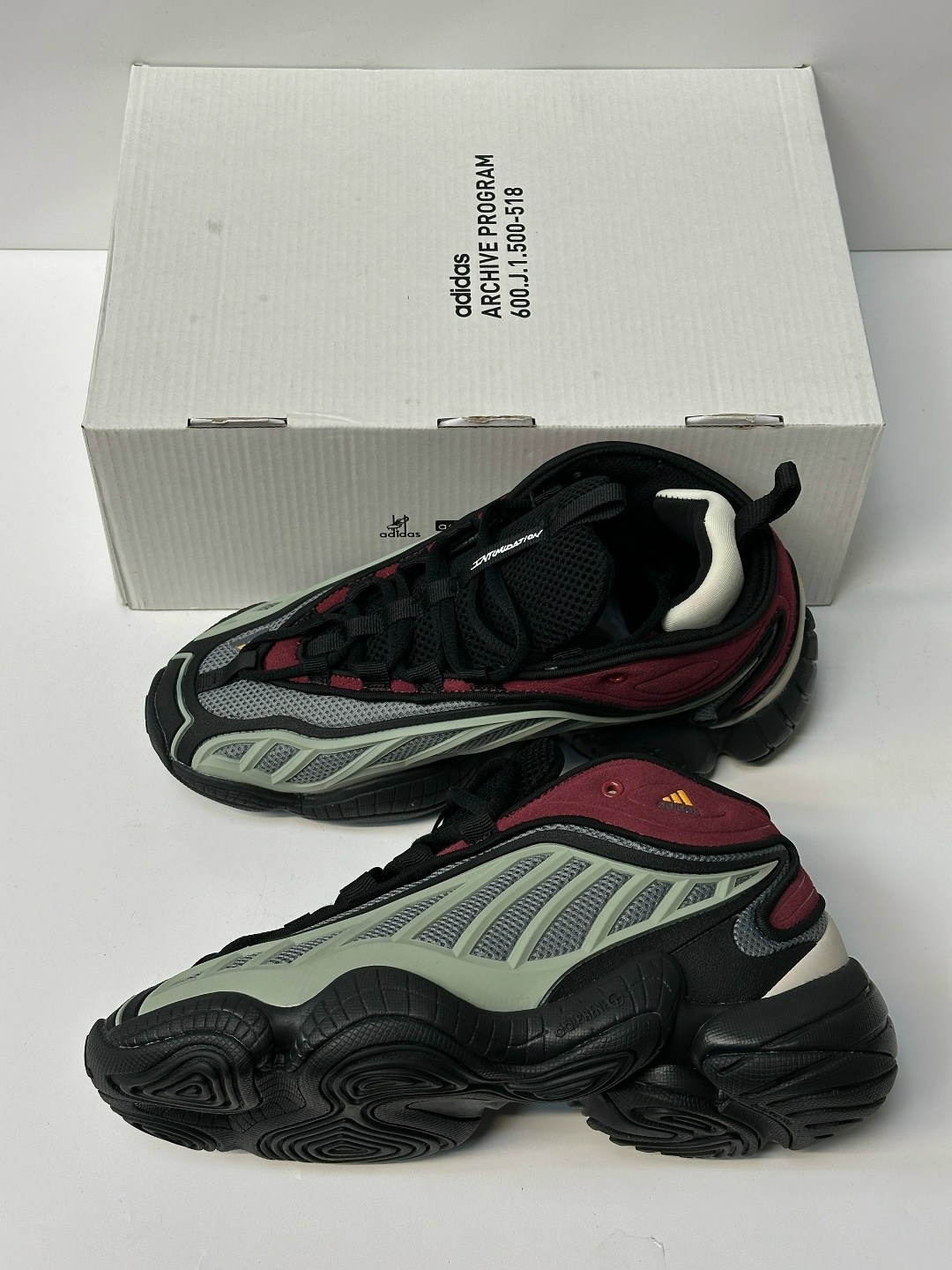 кроссовки adidas,кроссовки adidas yeezy 500,мужские кроссовки adidas,кроссовки adidas yeezy,кроссовки adidas adidas