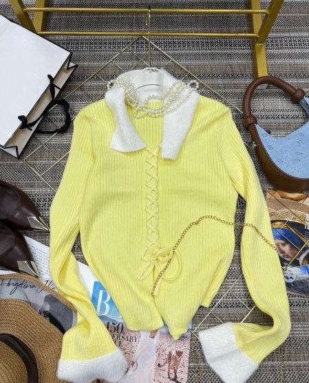 бежевый джемпер,кофта с воротником,модные свитера,кофта женская,стильный свитер