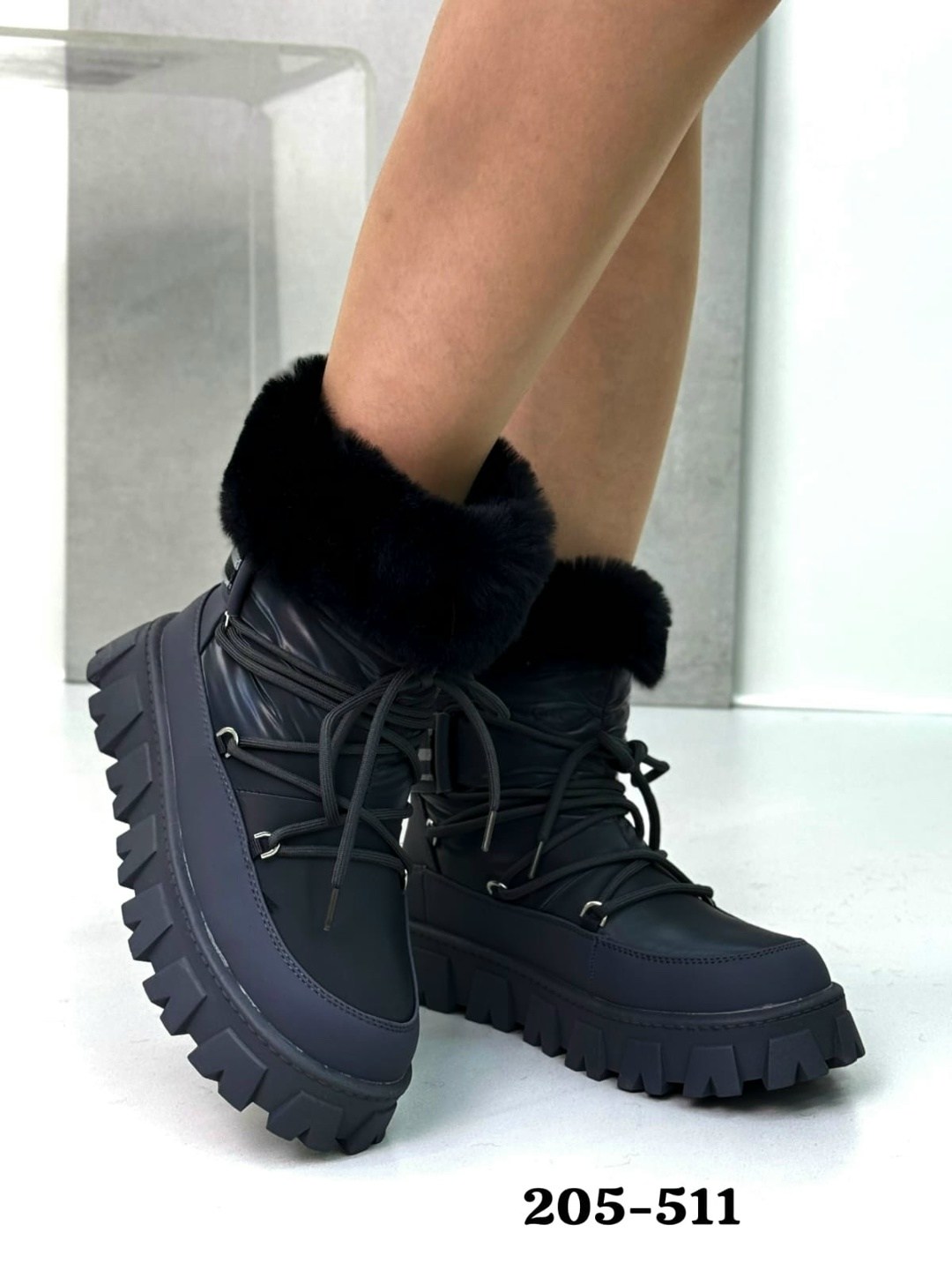 зимняя женская ,зимние женские дутики,,дутики женские,женские зимние ботинки