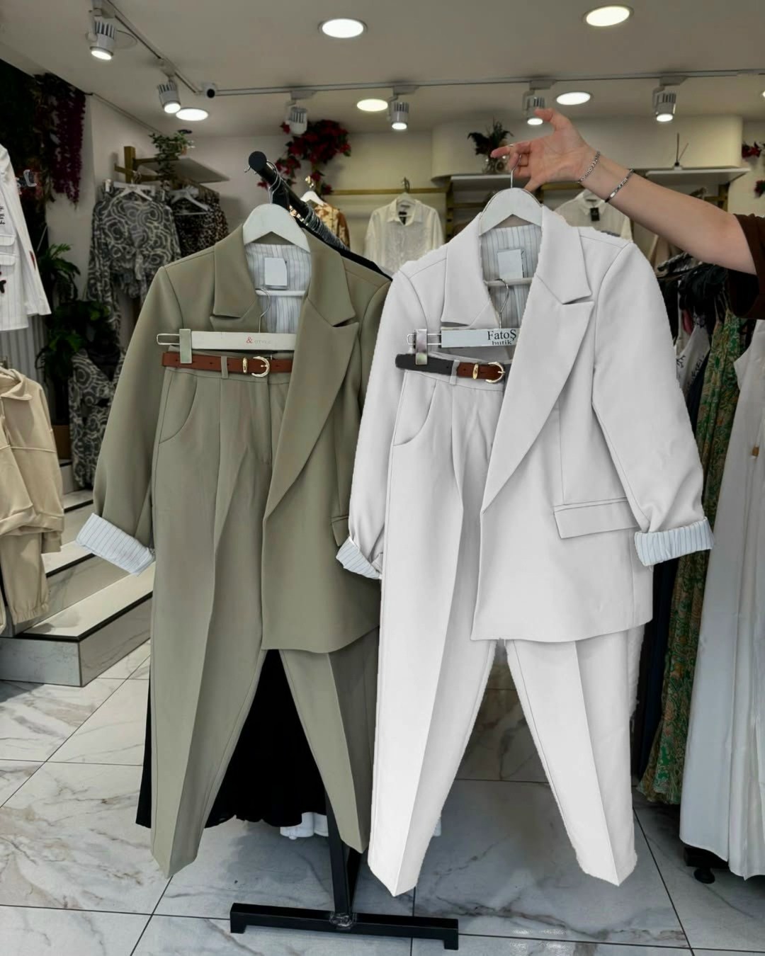 модные брючные костюмы,брючные костюмы женские,женские костюмы,костюм с брюками женский,модные женские костюмы