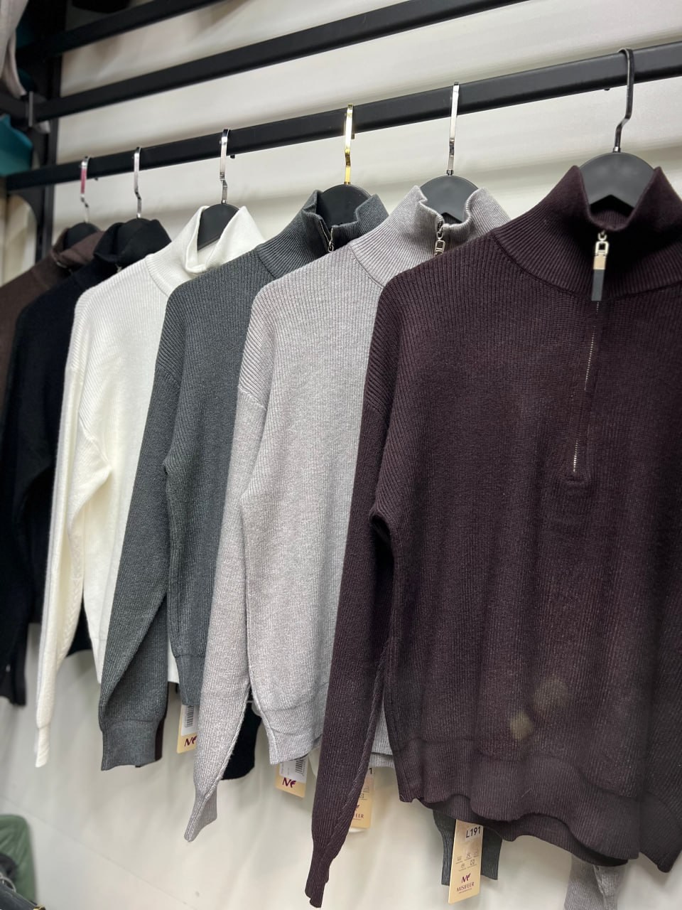 свитер оверсайз вязаный с горлом на молнии,свитер укороченный оверсайз с горлом на молнии,свитер оверсайз с горлом на молнии,свитер вязаный оверсайз теплый с горлом и молнией,свитер с замком