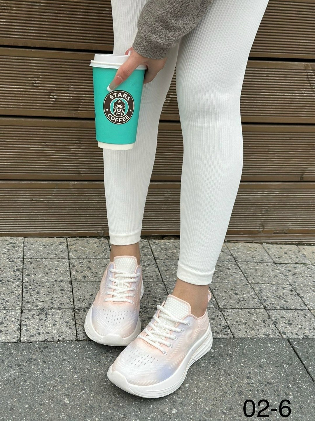 женские кроссовки,кроссовки,кроссовки для женщин,кроссовки модные,спортивная