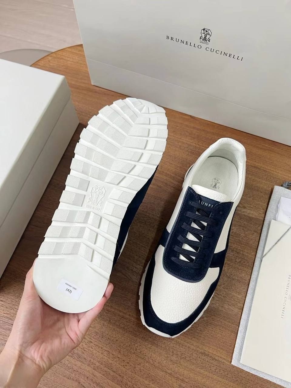 кроссовки brunello cucinelli,,brunello cucinelli кроссовки мужские,кожаные кроссовки brunello cucinelli,брендовые кроссовки