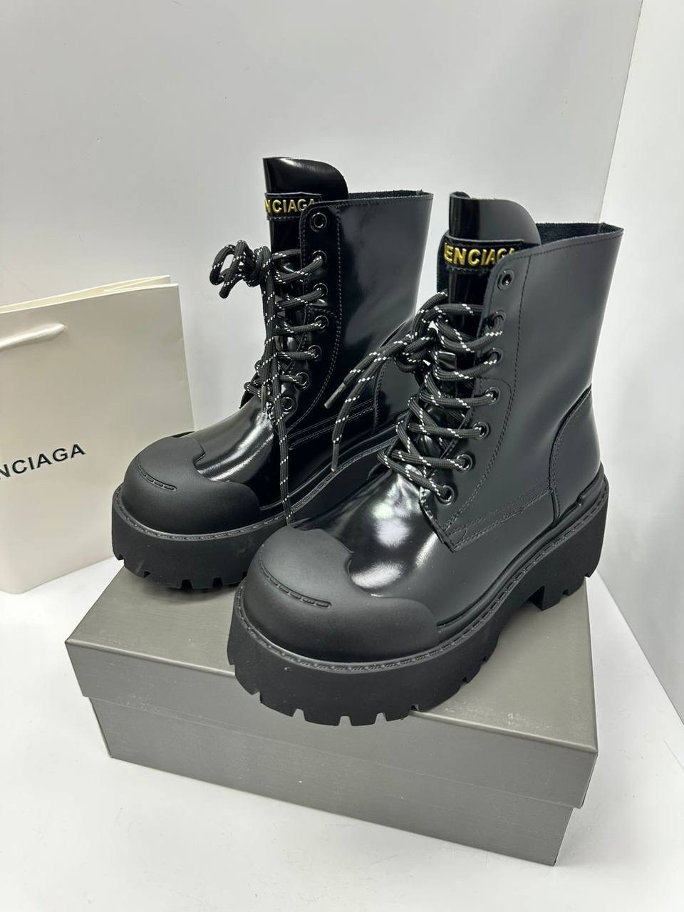 ,женские ботинки,ботинки кристиан диор женские,ботинки,ботинки balenciaga