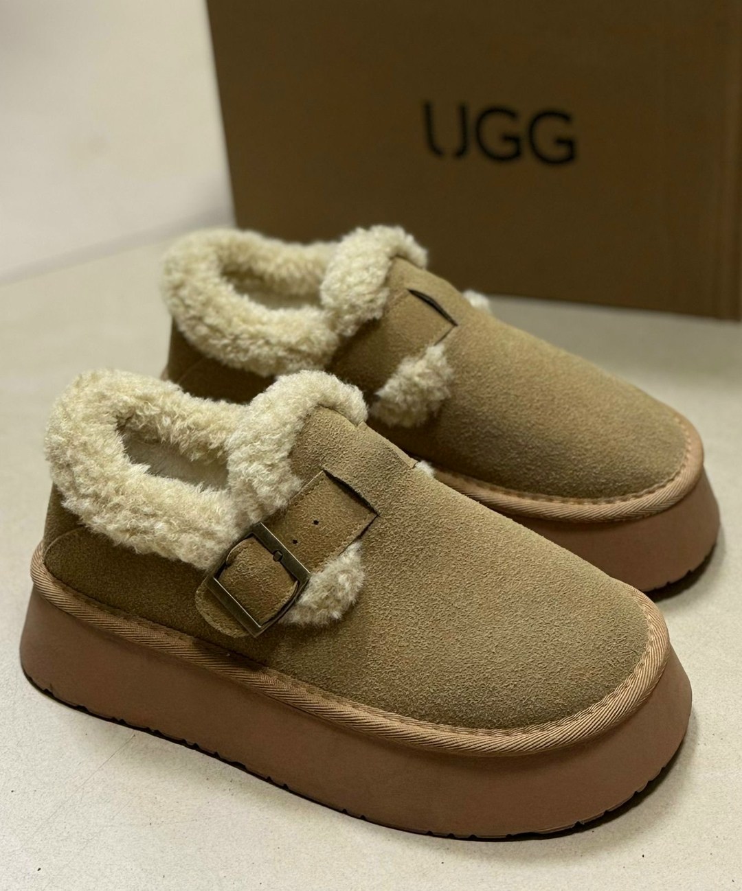 угги женские,,зимняя  женская,теплая ,зимняя