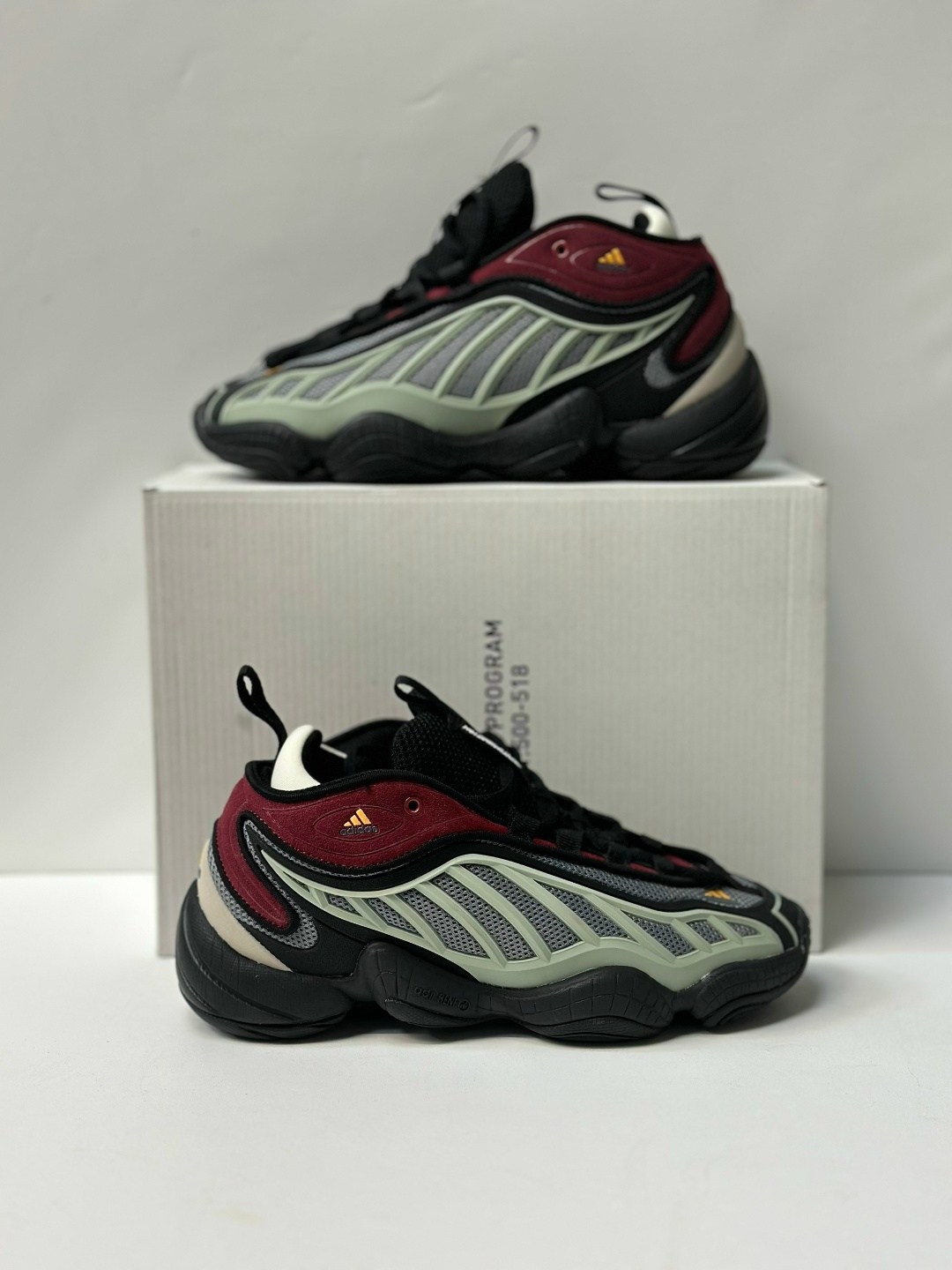 кроссовки adidas,кроссовки adidas yeezy 500,мужские кроссовки adidas,кроссовки adidas yeezy,кроссовки adidas adidas