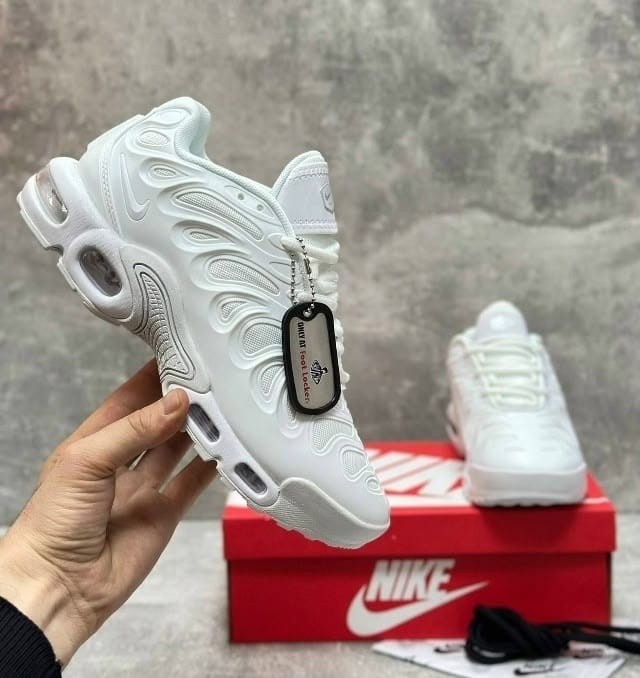 кроссовки nike air max plus tn,nike air max plus tn white,nike air max tn plus,nike tn,nike tn air max