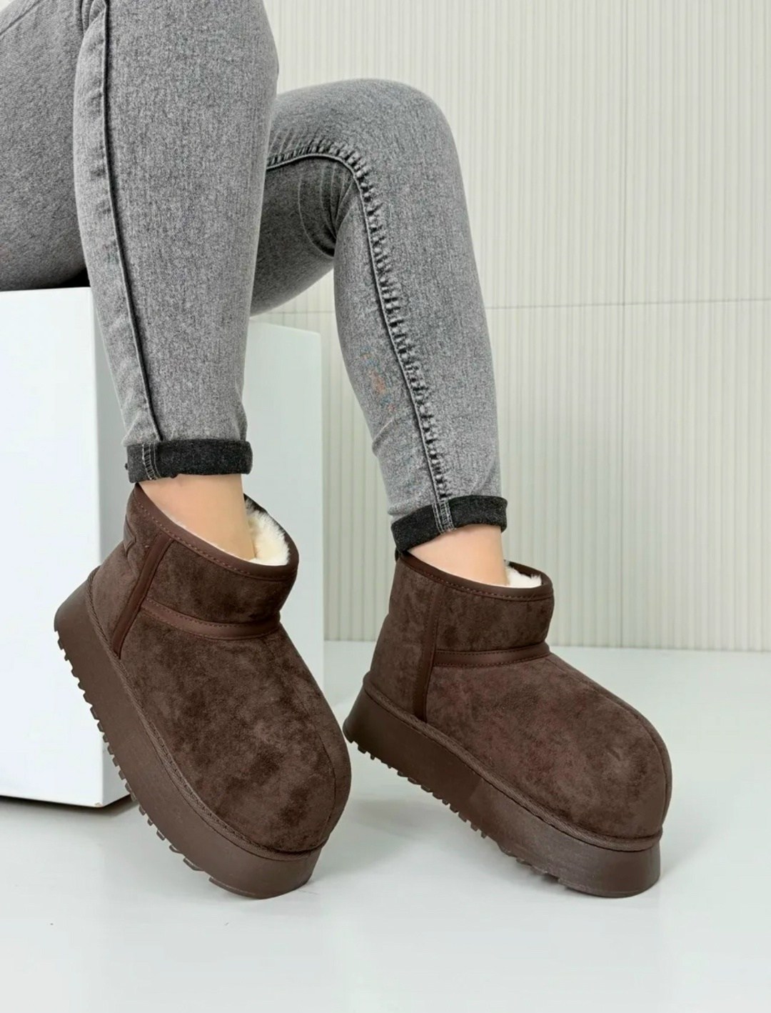 угги женские,,женская  зимняя,ботинка женские зимние, зимняя