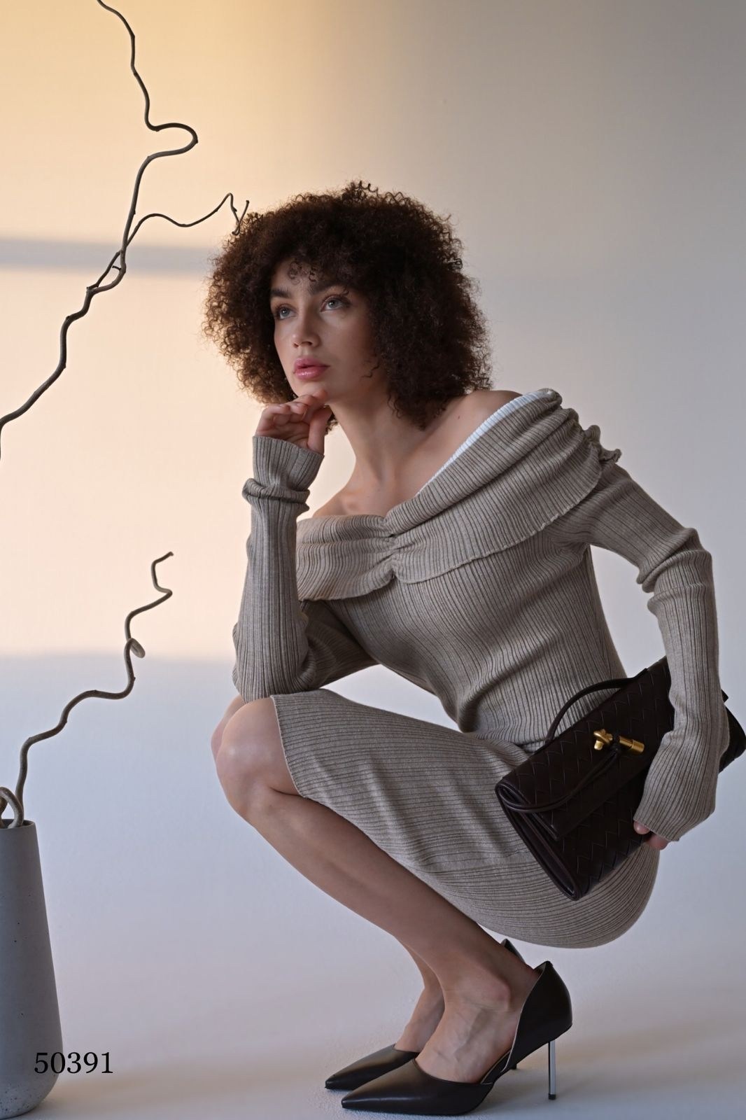 платье вязаное,трикотажное платье,платье женское трикотажное,вязаное теплое платье,женское платье с воротником