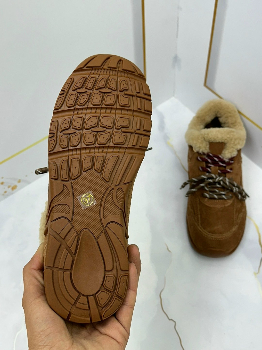 ,зимние кроссовки,замшевые кроссовки,зимняя ,женские зимние кроссовки